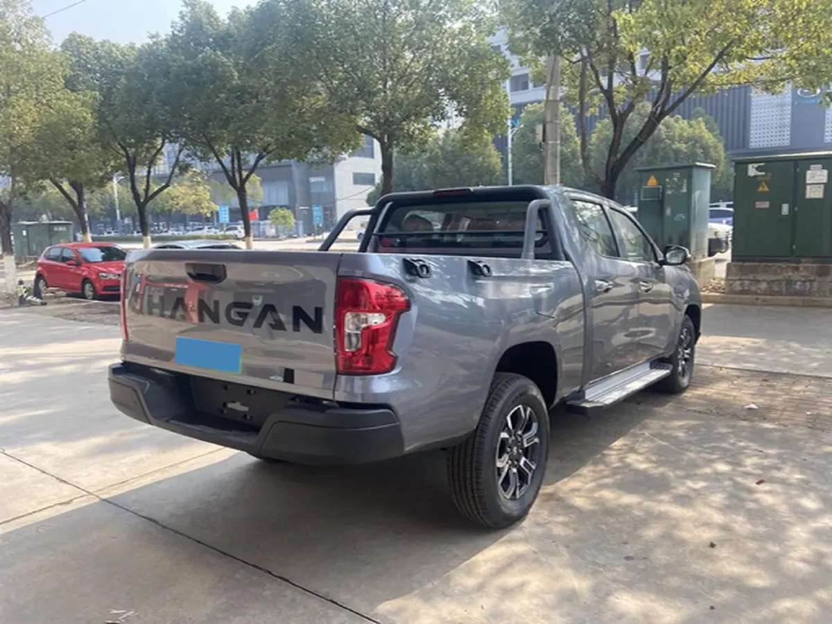 2024 ChangAn Hunter 2.0T 190HP L4 REEV 31.18KWH,autocango,china used car exporter,china ev exporter,chinese used car exporter,chinese used ev exporter