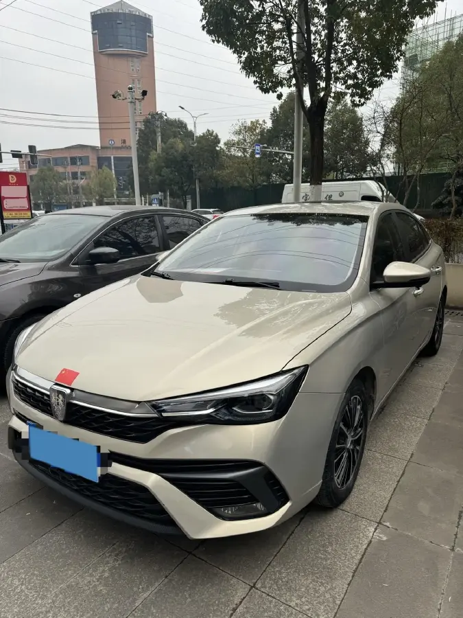 2021 Roewe i5 1.5L 120HP L4 CVT