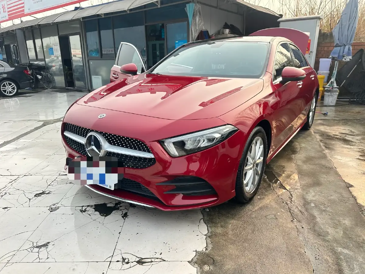 2021 Mercedes-Benz A Class 1.3T 163HP L4 7DCT