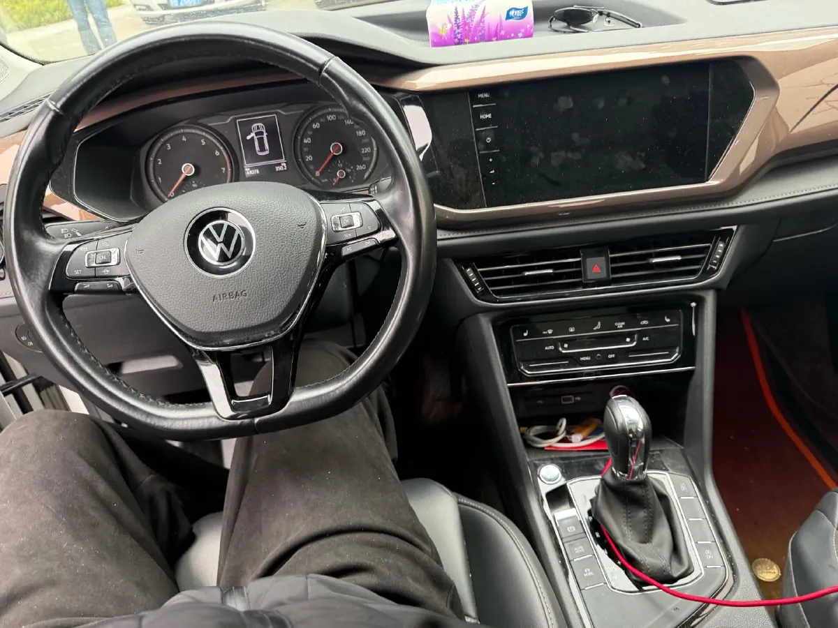 2021 Volkswagen Tharu 1.4T 150HP L4 7DCT,autocango,china used car exporter,china ev exporter,chinese used car exporter,chinese used ev exporter