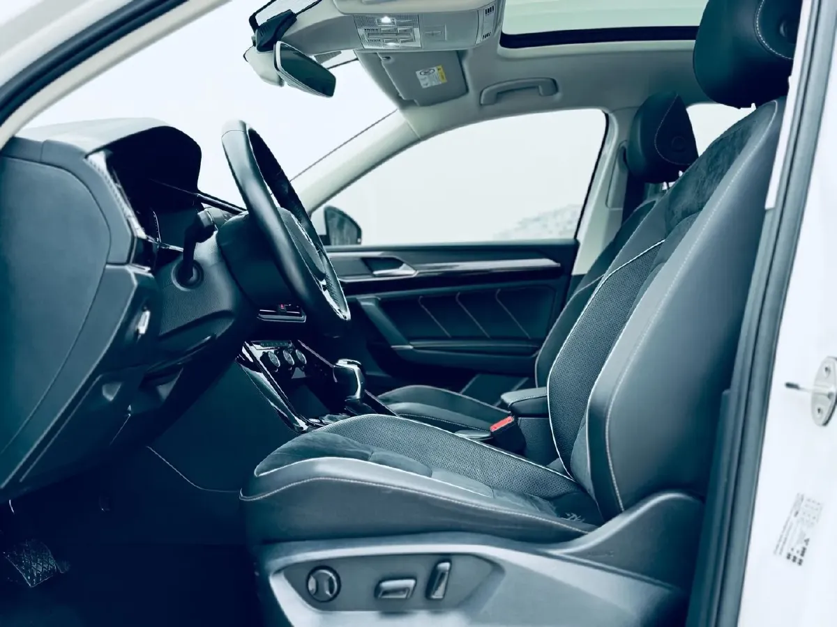 2019 Volkswagen Tayron 2.0T 186HP L4 7DCT,autocango,china used car exporter,china ev exporter,chinese used car exporter,chinese used ev exporter