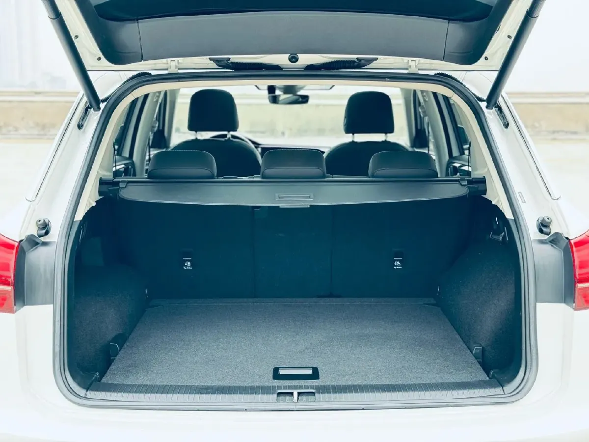 2019 Volkswagen Tayron 2.0T 186HP L4 7DCT,autocango,china used car exporter,china ev exporter,chinese used car exporter,chinese used ev exporter