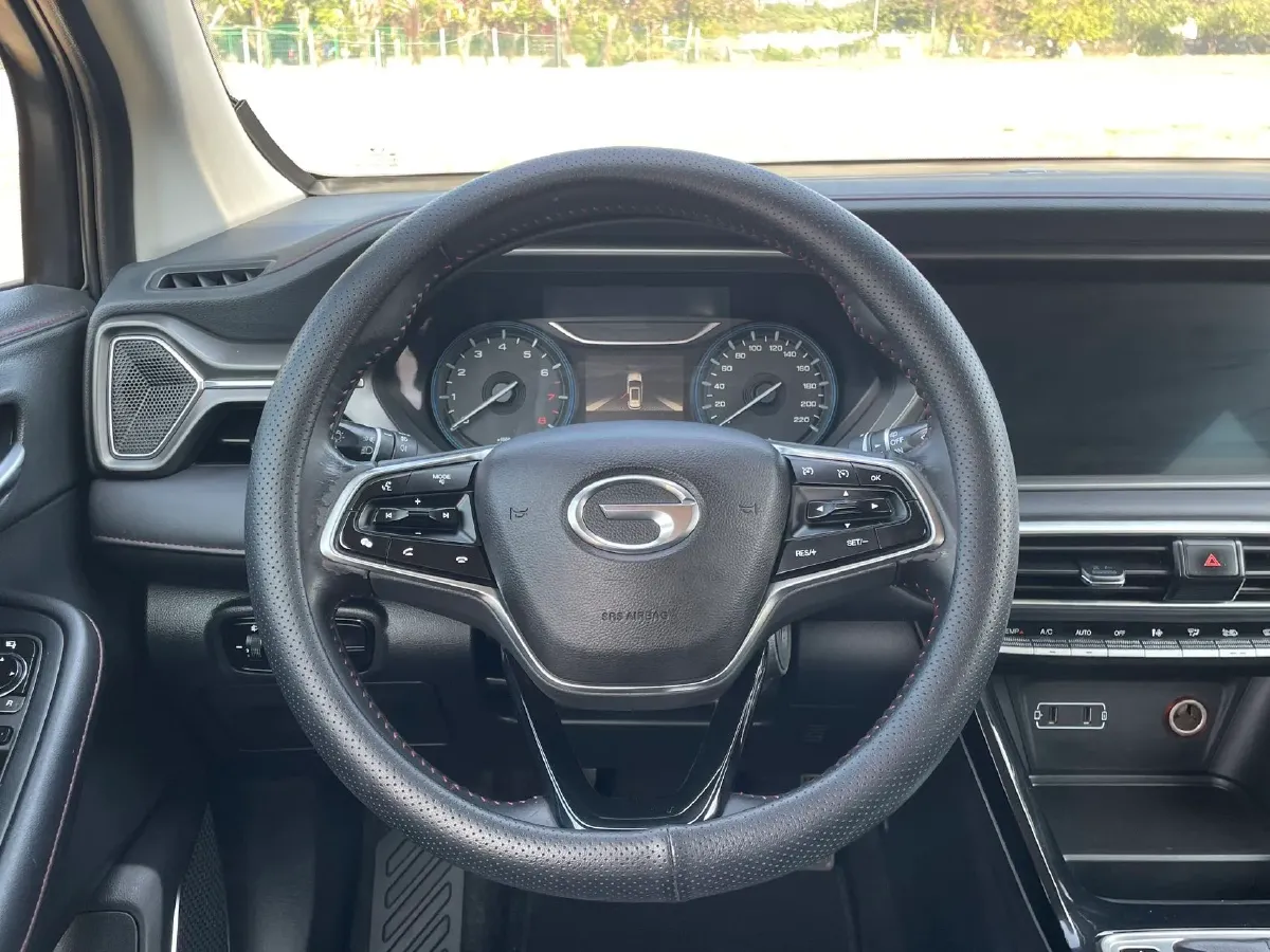 2021 GAC Trumpchi GS4 1.5T 169HP L4 6MT,autocango,china used car exporter,china ev exporter,chinese used car exporter,chinese used ev exporter