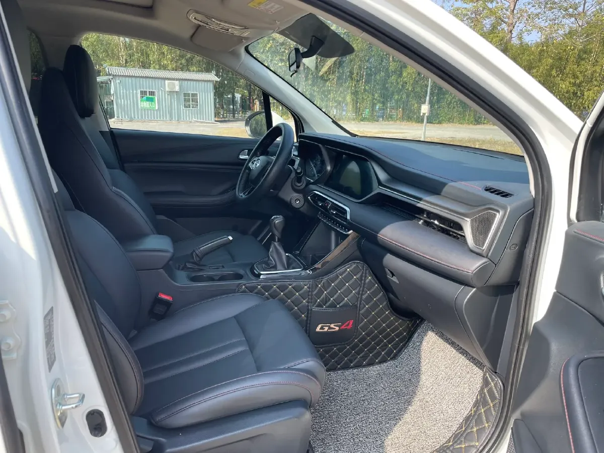 2021 GAC Trumpchi GS4 1.5T 169HP L4 6MT,autocango,china used car exporter,china ev exporter,chinese used car exporter,chinese used ev exporter