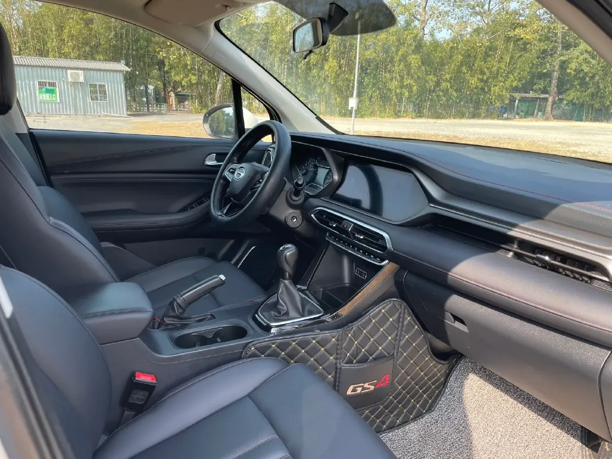 2021 GAC Trumpchi GS4 1.5T 169HP L4 6MT,autocango,china used car exporter,china ev exporter,chinese used car exporter,chinese used ev exporter