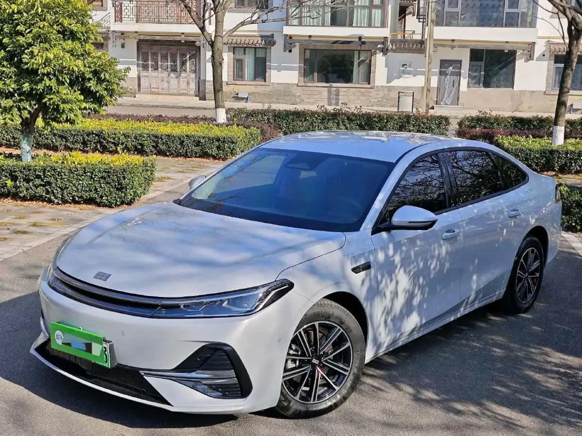 2025 Geely Galaxy A7 1.5L 112HP L4 1DHT PHEV