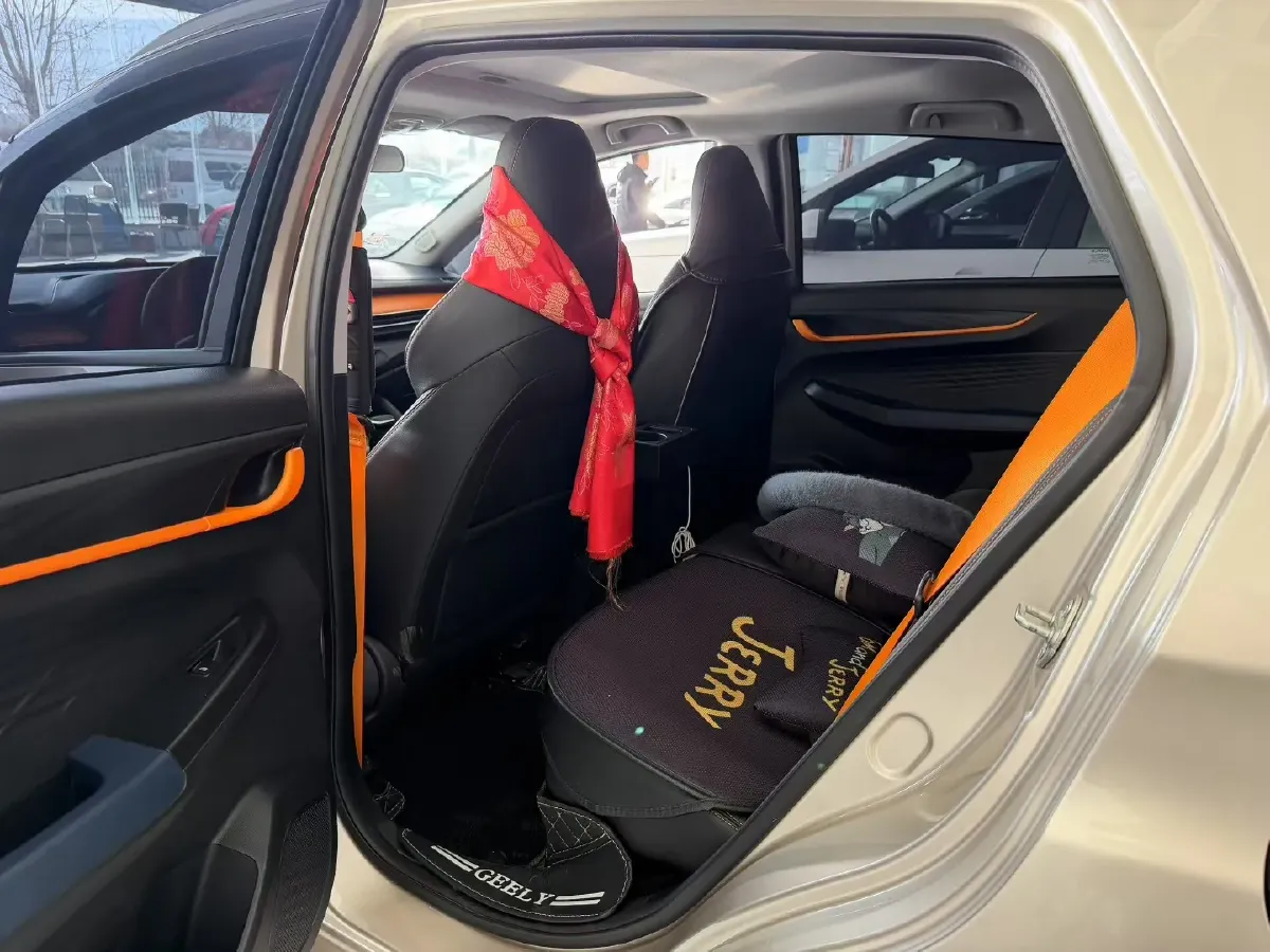 2022 Livan X3 PRO 1.5L 113HP L4 CVT,autocango,china used car exporter,china ev exporter,chinese used car exporter,chinese used ev exporter