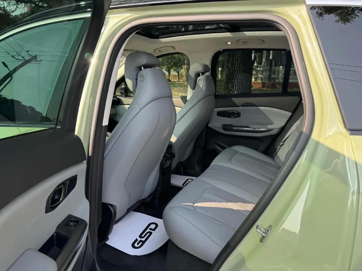 2019 NIO ES6 BEV 70KWH,autocango,china used car exporter,china ev exporter,chinese used car exporter,chinese used ev exporter