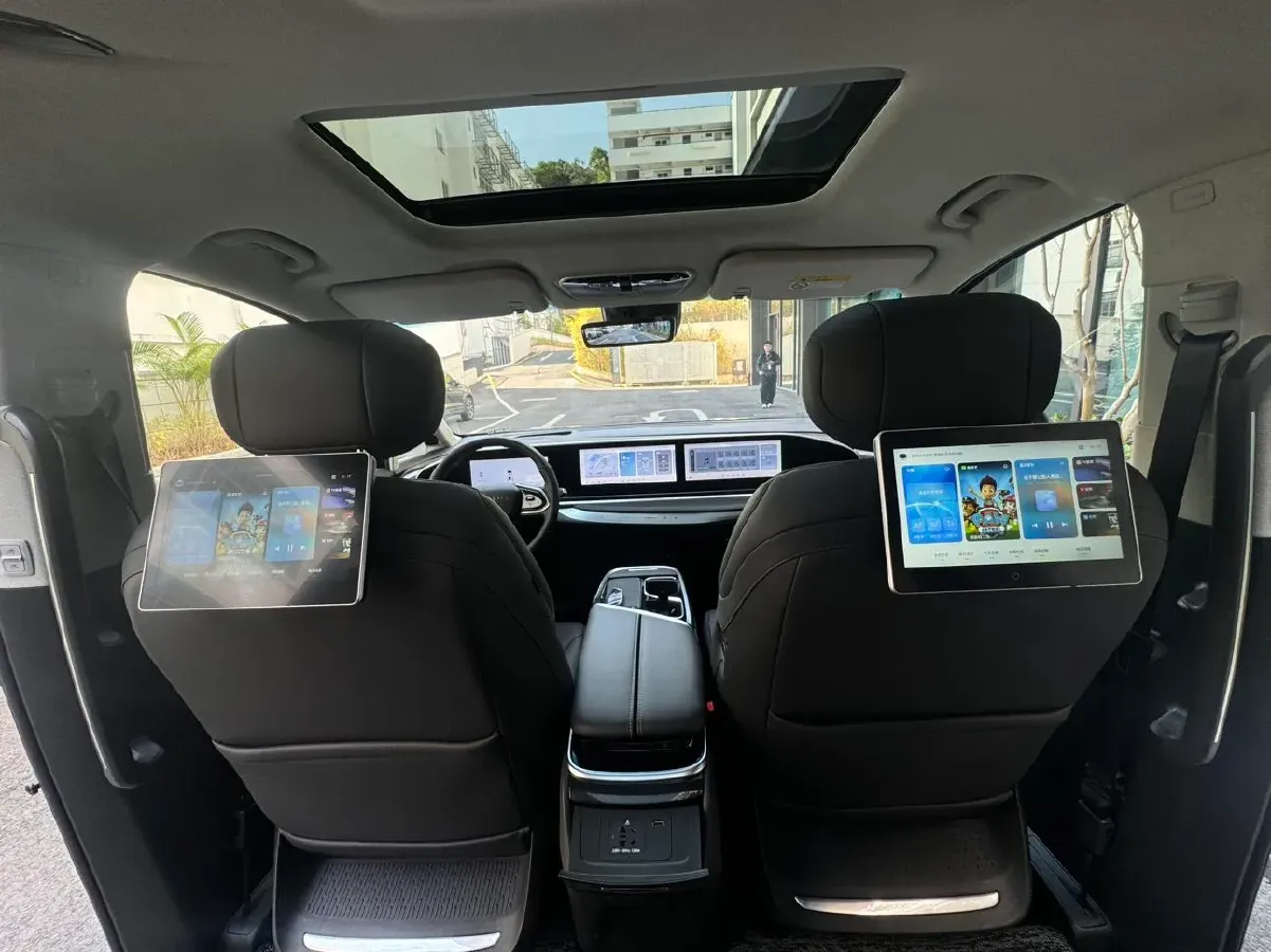 2024 MAXUS DaJia 9 1.5T 150HP L4 1DHT PHEV 24.7KWH,autocango,china used car exporter,china ev exporter,chinese used car exporter,chinese used ev exporter