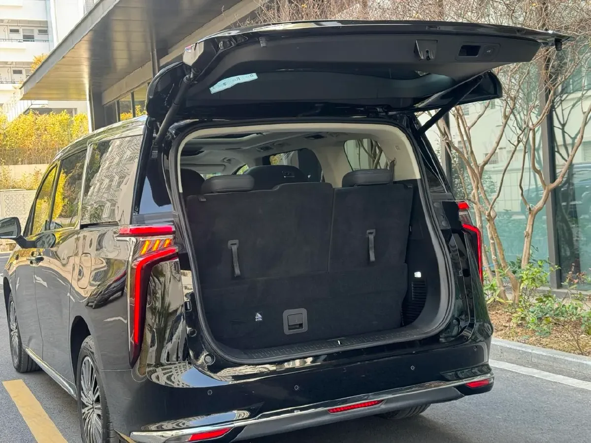 2024 MAXUS DaJia 9 1.5T 150HP L4 1DHT PHEV 24.7KWH,autocango,china used car exporter,china ev exporter,chinese used car exporter,chinese used ev exporter