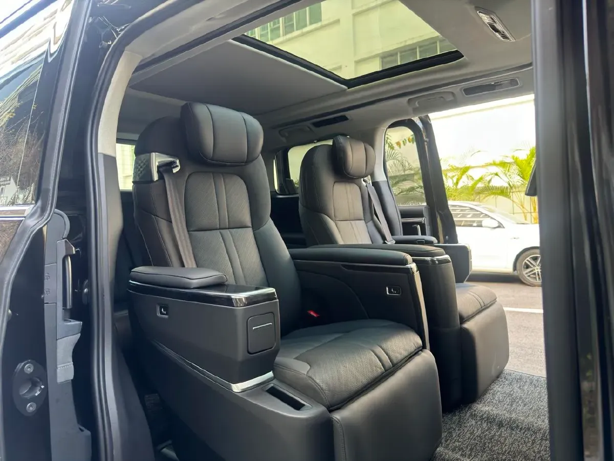 2024 MAXUS DaJia 9 1.5T 150HP L4 1DHT PHEV 24.7KWH,autocango,china used car exporter,china ev exporter,chinese used car exporter,chinese used ev exporter