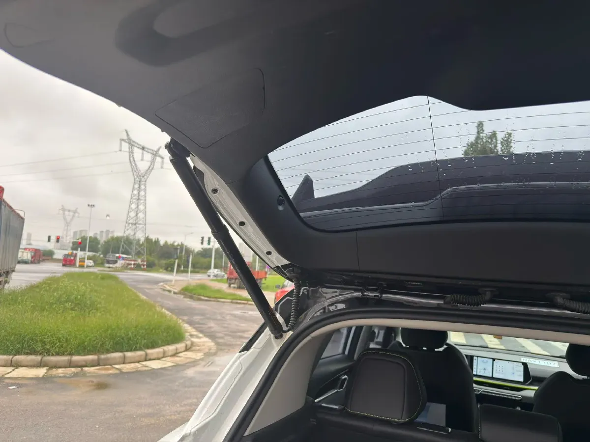 2022 Geely Coolray 1.5T 181HP L4 7DCT,autocango,china used car exporter,china ev exporter,chinese used car exporter,chinese used ev exporter