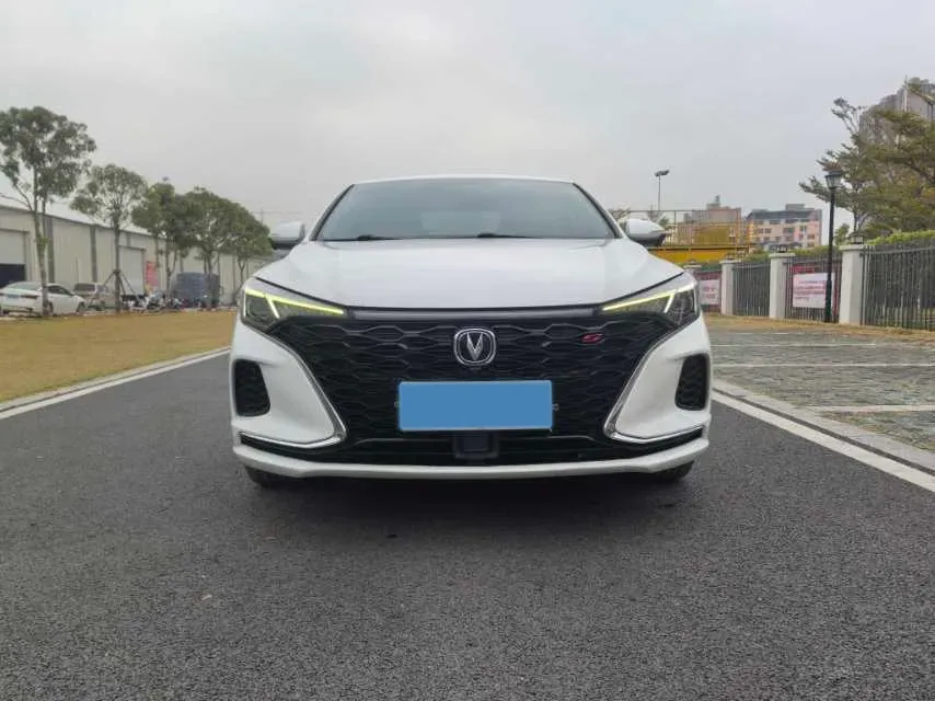 2021 ChangAn Eado 1.4T 160HP L4 7DCT,autocango,china used car exporter,china ev exporter,chinese used car exporter,chinese used ev exporter