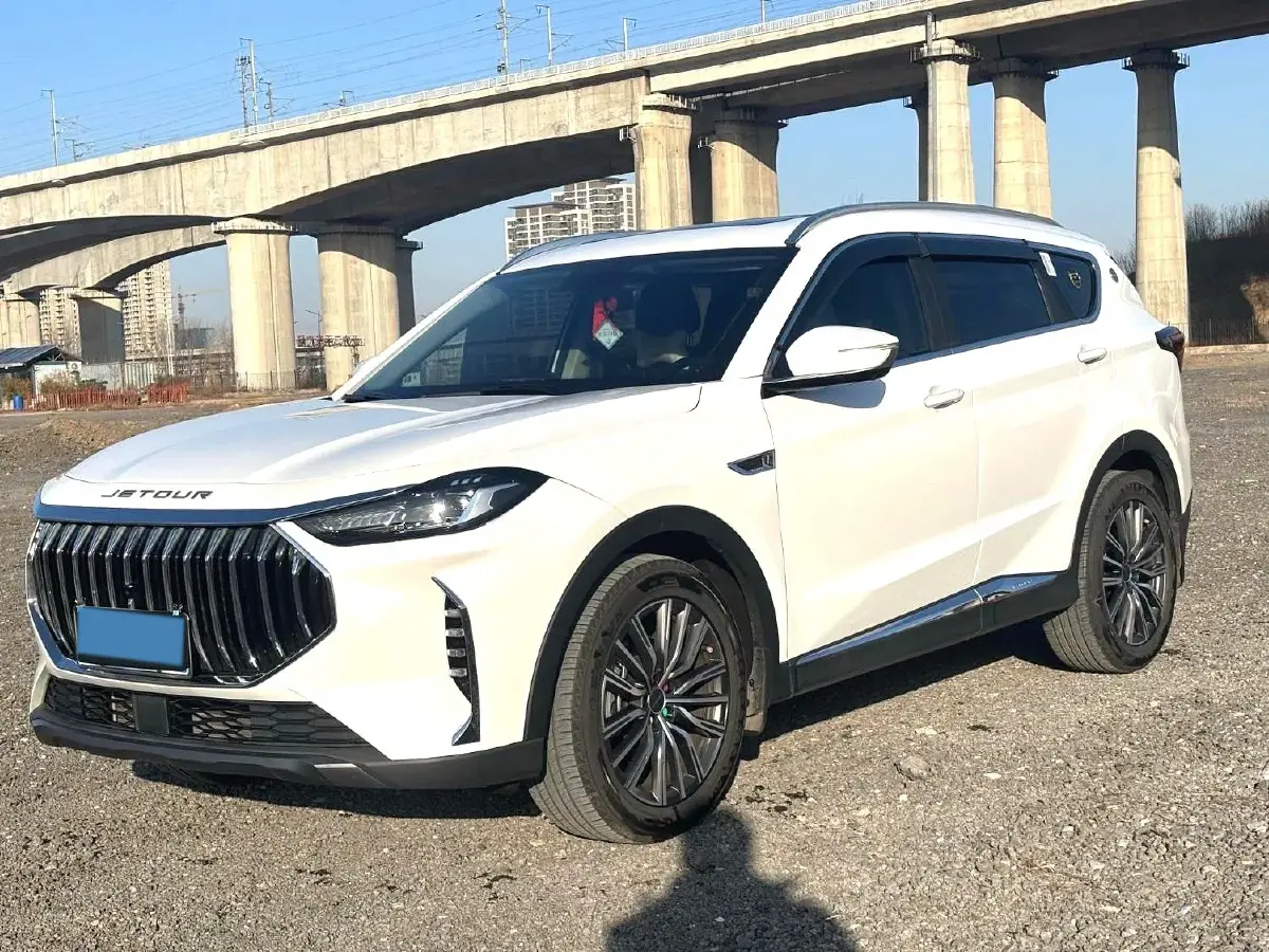 2023 Jetour X70 Plus 1.6T 197HP L4 7DCT