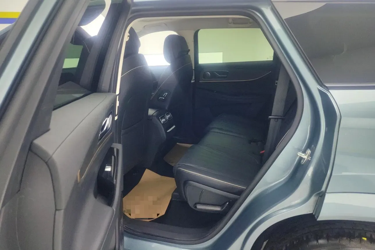 2023 Chery Tiggo 9 2.0T 261HP L4 8AT,autocango,china used car exporter,china ev exporter,chinese used car exporter,chinese used ev exporter