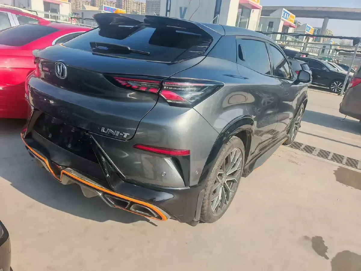 2023 ChangAn UNI-T 1.5T 188HP L4 7DCT,autocango,china used car exporter,china ev exporter,chinese used car exporter,chinese used ev exporter