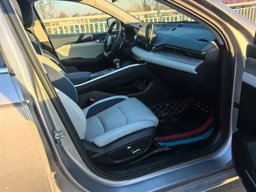 2021 Geely Preface 2.0T 190HP L4 7DCT,autocango,china used car exporter,china ev exporter,chinese used car exporter,chinese used ev exporter