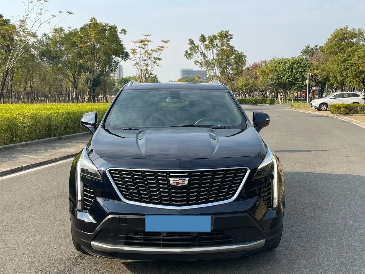 2021 Cadillac XT4 2.0T 237HP L4 9AT,autocango,china used car exporter,china ev exporter,chinese used car exporter,chinese used ev exporter