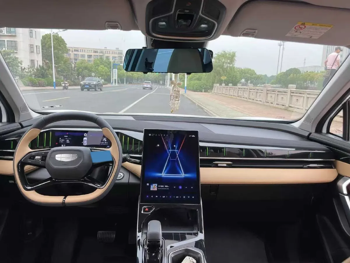 2023 Geely StarRay 1.5T 181HP L4 7DCT,autocango,china used car exporter,china ev exporter,chinese used car exporter,chinese used ev exporter