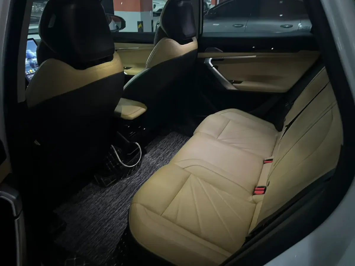 2023 Geely StarRay 1.5T 181HP L4 7DCT,autocango,china used car exporter,china ev exporter,chinese used car exporter,chinese used ev exporter