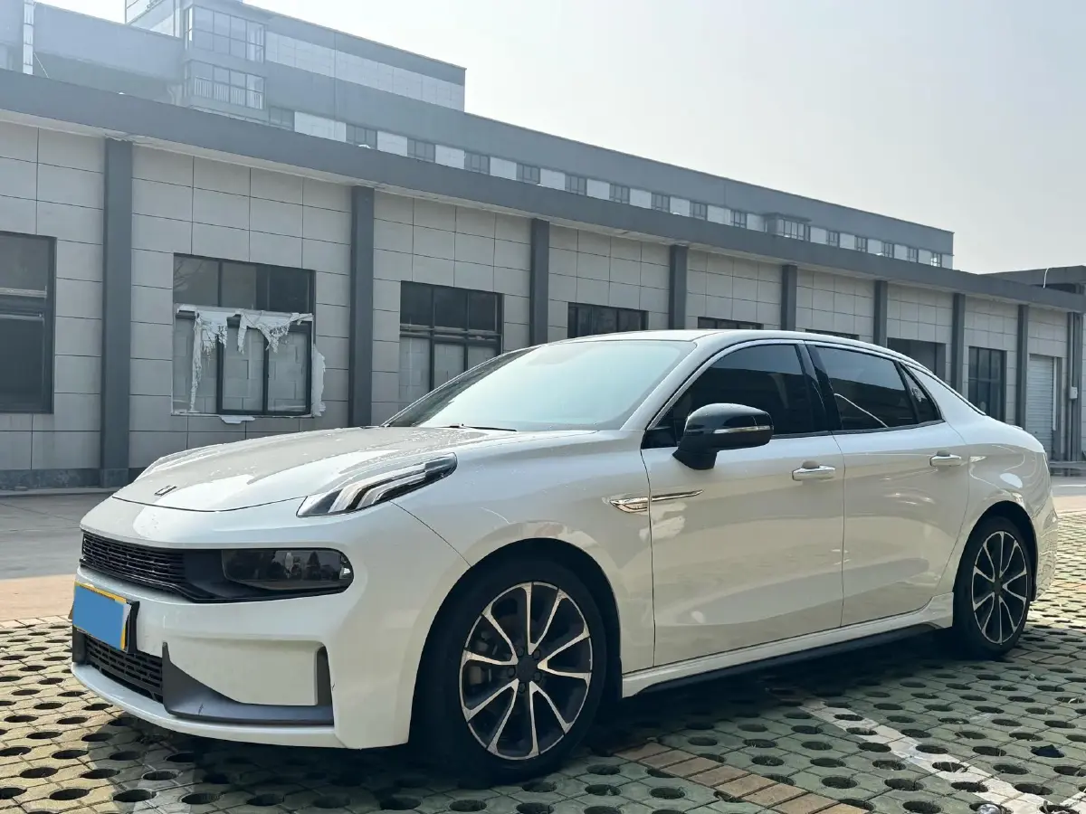 2019 Qoros 5 1.6T 197HP L4 7DCT