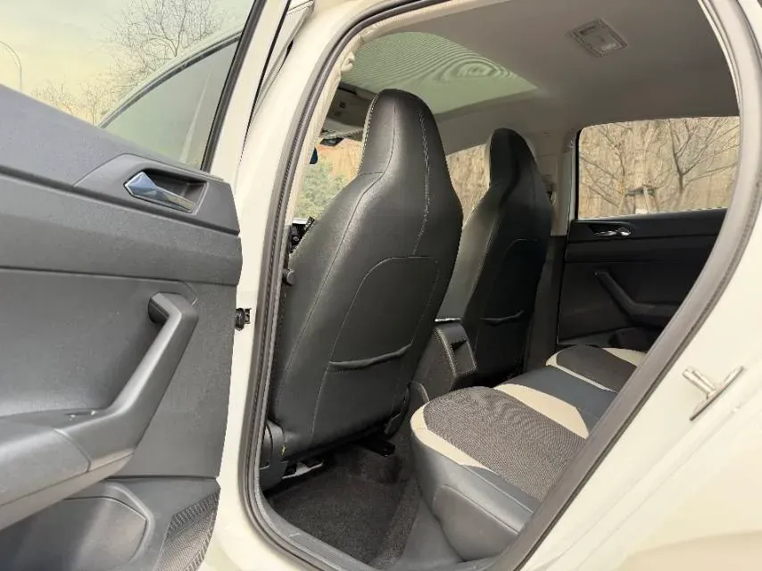 2019 Volkswagen Polo 1.5L 113HP L4 6AT,autocango,china used car exporter,china ev exporter,chinese used car exporter,chinese used ev exporter