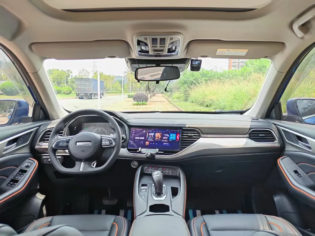 2020 Haval F7 2.0T 224HP L4 7DCT,autocango,china used car exporter,china ev exporter,chinese used car exporter,chinese used ev exporter