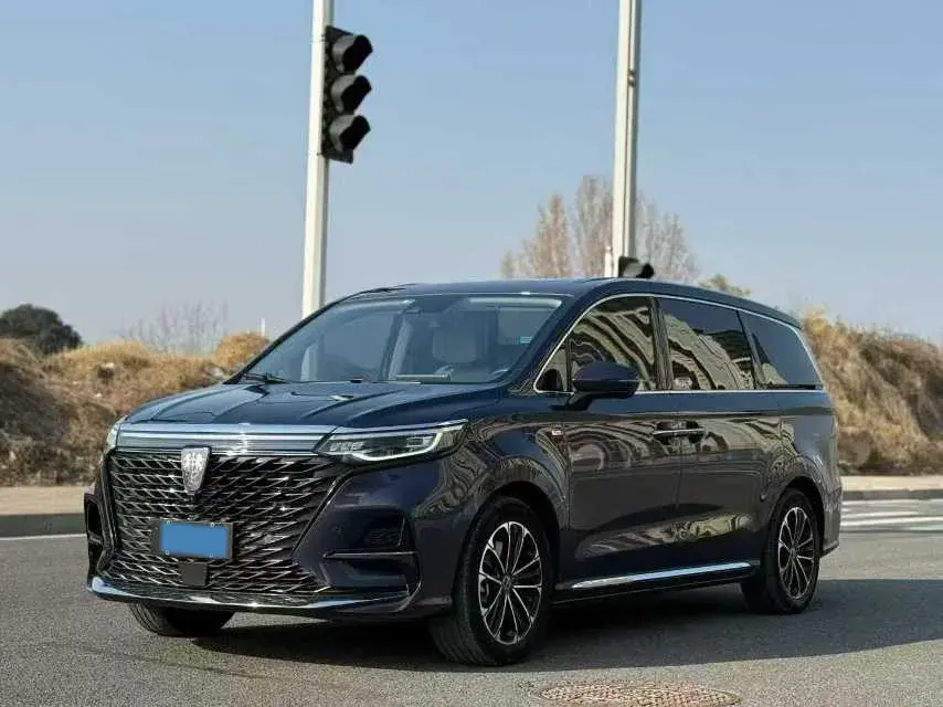 2022 Roewe iMAX8 2.0T 234HP L4 8AT