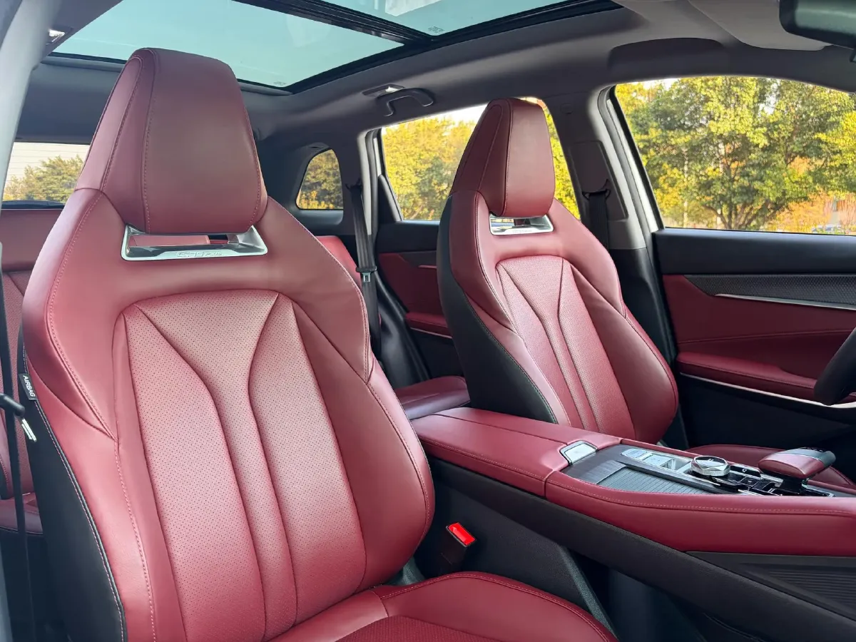 2022 ChangAn CS75 Plus 1.5T 188HP L4 8AT,autocango,china used car exporter,china ev exporter,chinese used car exporter,chinese used ev exporter