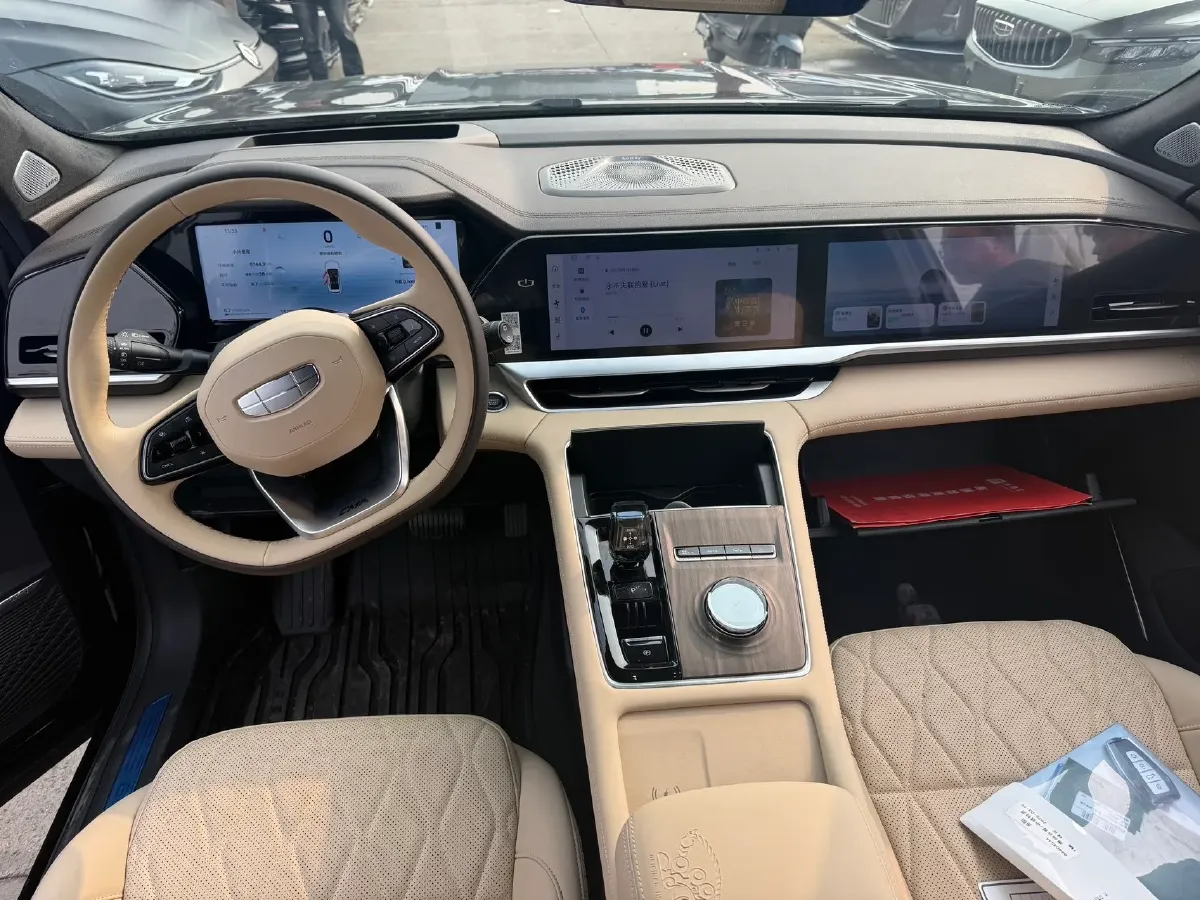 2025 Geely Monjaro 2.0T 238HP L4 8AT,autocango,china used car exporter,china ev exporter,chinese used car exporter,chinese used ev exporter