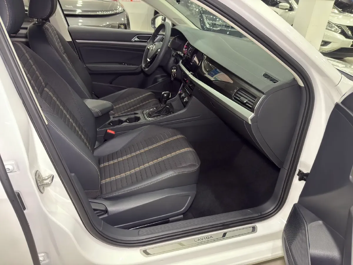 2021 Volkswagen Lavida 1.4T 150HP L4 7DCT,autocango,china used car exporter,china ev exporter,chinese used car exporter,chinese used ev exporter