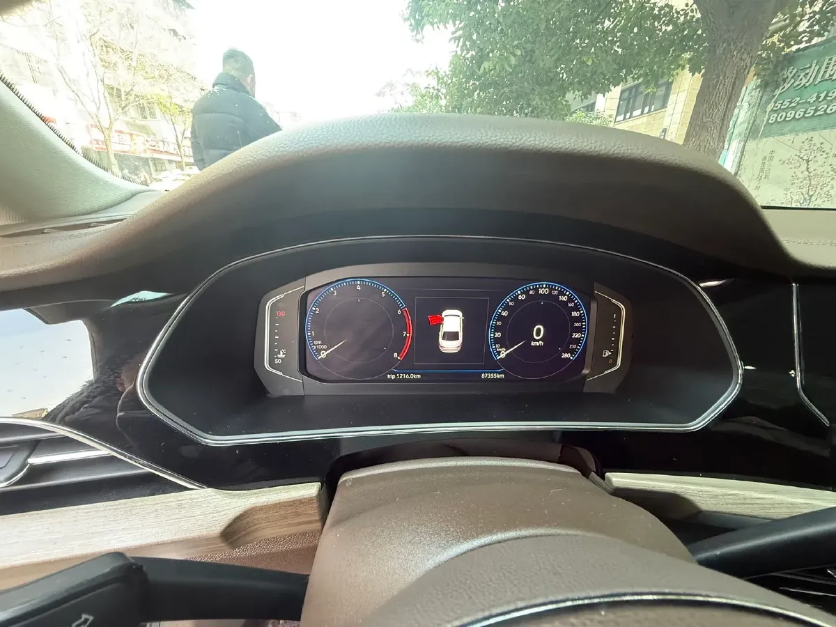 2019 Volvo V40 1.5T 152HP L4 6AT,autocango,china used car exporter,china ev exporter,chinese used car exporter,chinese used ev exporter