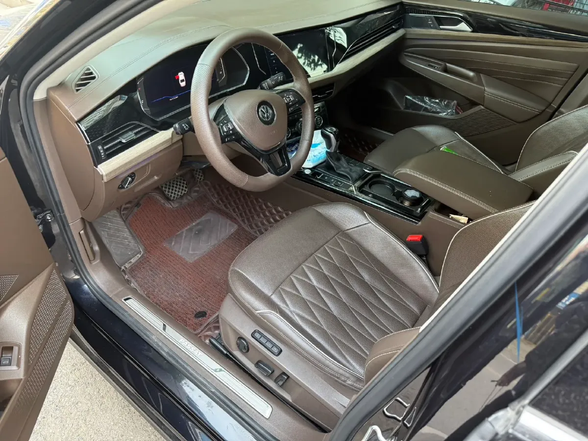 2019 Volvo V40 1.5T 152HP L4 6AT,autocango,china used car exporter,china ev exporter,chinese used car exporter,chinese used ev exporter