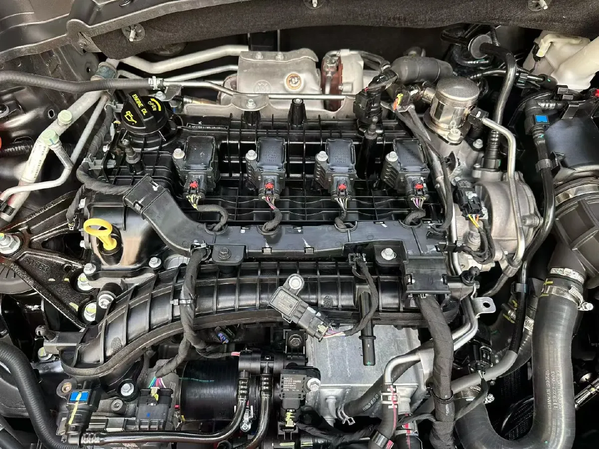 2020 ChangAn UNI-T 1.5T 180HP L4 7DCT,autocango,china used car exporter,china ev exporter,chinese used car exporter,chinese used ev exporter