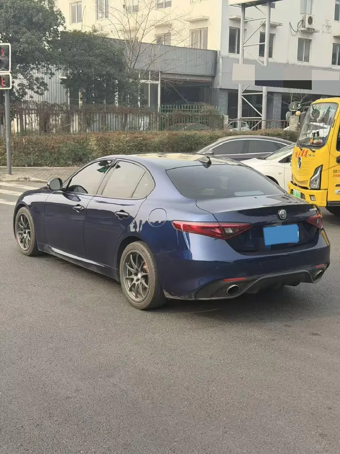 2017 Ford Mustang 2.3T 314HP L4 6AT,autocango,china used car exporter,china ev exporter,chinese used car exporter,chinese used ev exporter