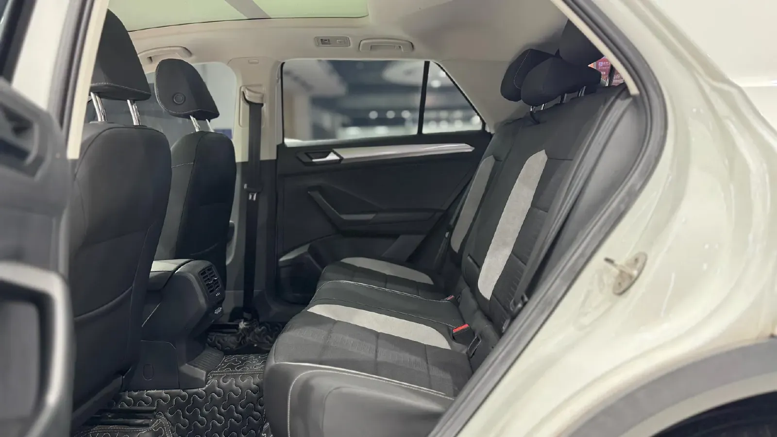 2020 Volkswagen T-Roc 1.4T 150HP L4 7DCT,autocango,china used car exporter,china ev exporter,chinese used car exporter,chinese used ev exporter