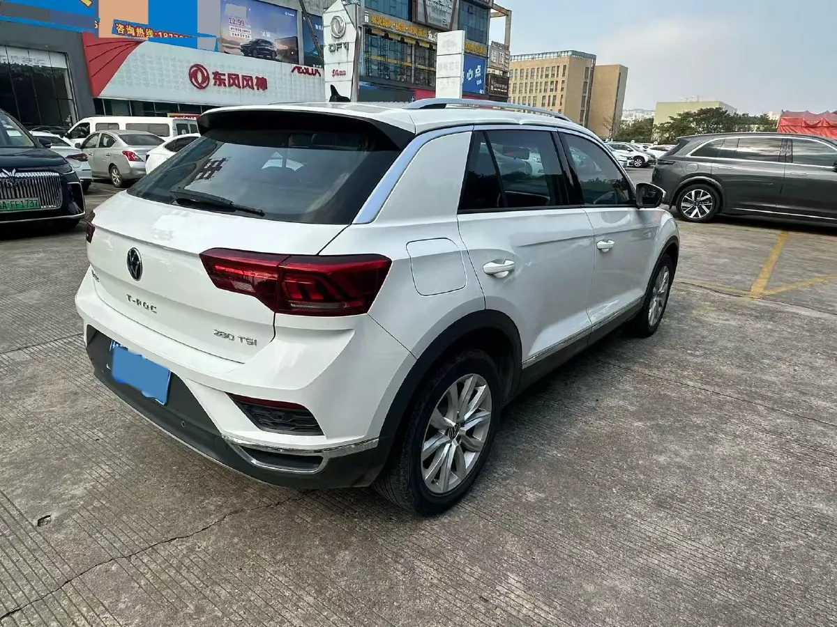 2021 Volkswagen T-Roc 1.4T 150HP L4 7DCT,autocango,china used car exporter,china ev exporter,chinese used car exporter,chinese used ev exporter