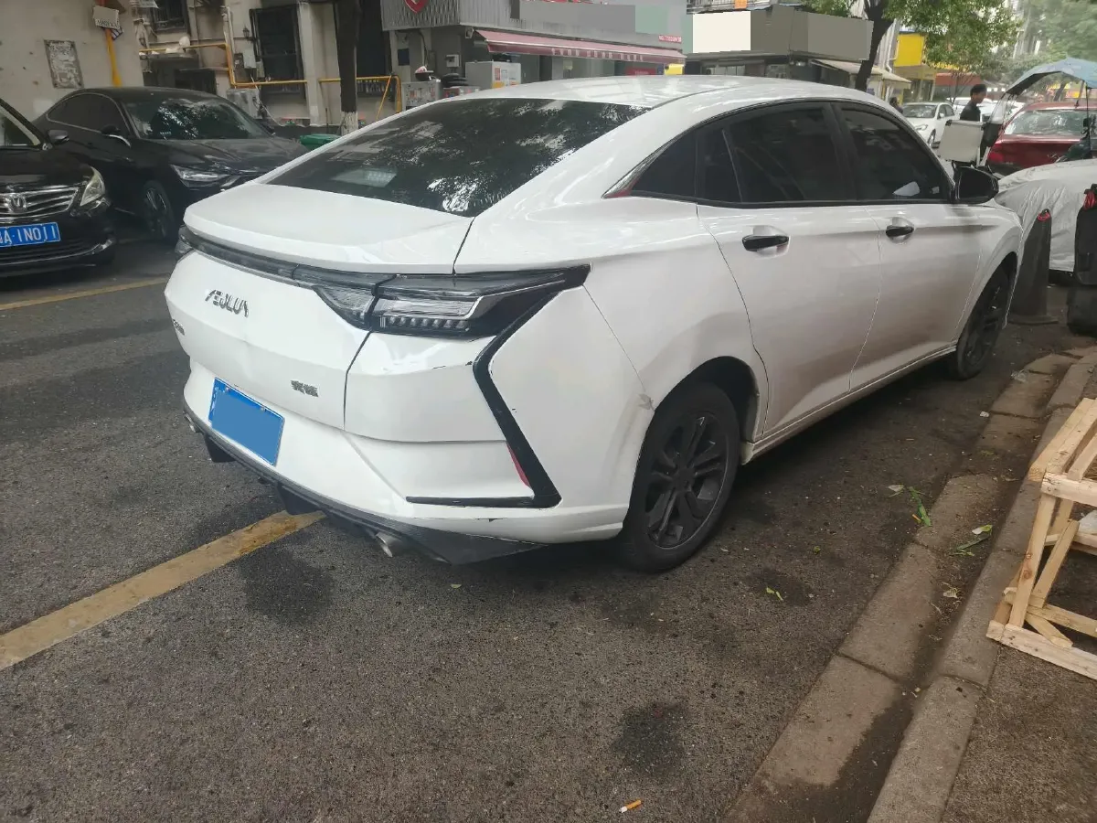 2023 DongFeng Aeolus YiXuan 1.5L 125HP L4 6DCT,autocango,china used car exporter,china ev exporter,chinese used car exporter,chinese used ev exporter