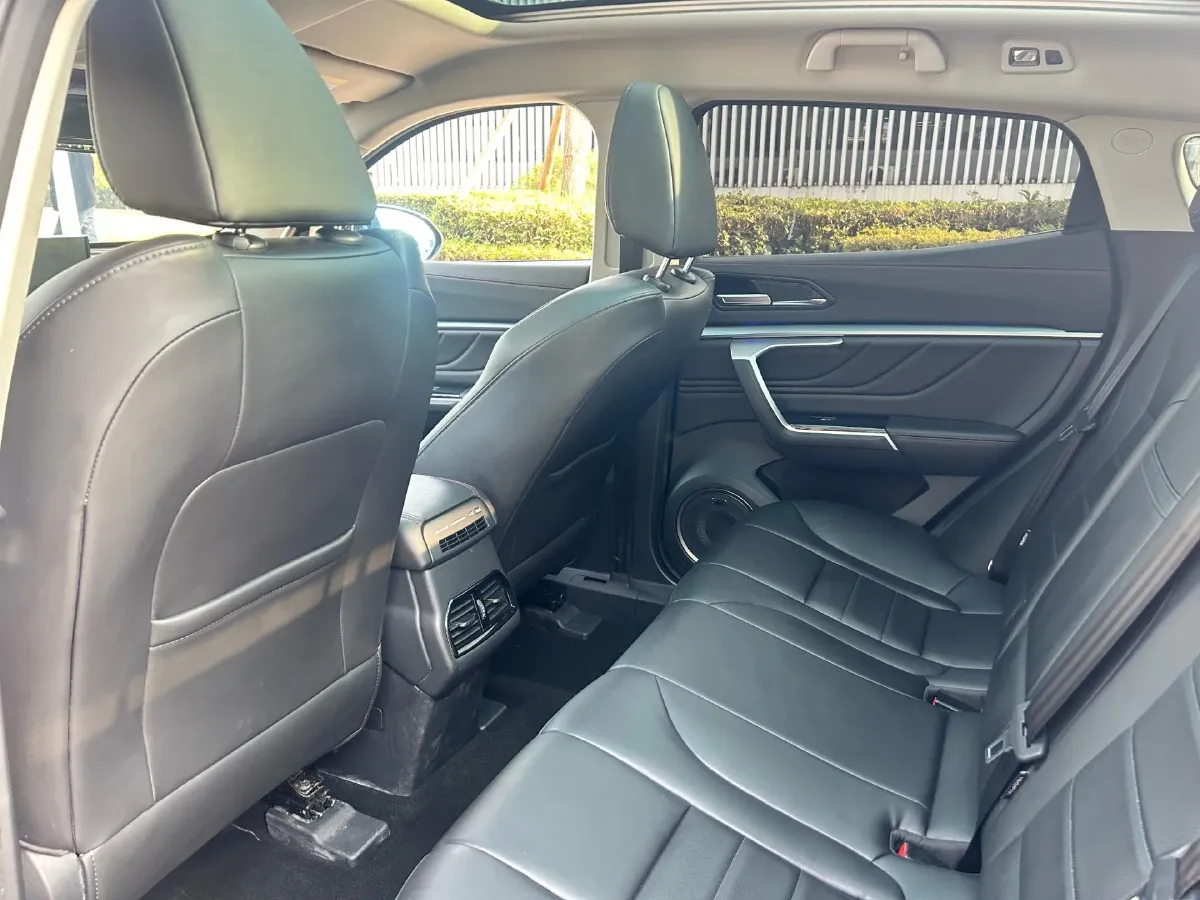 2017 WEY VV5 2.0T 197HP L4 7DCT,autocango,china used car exporter,china ev exporter,chinese used car exporter,chinese used ev exporter