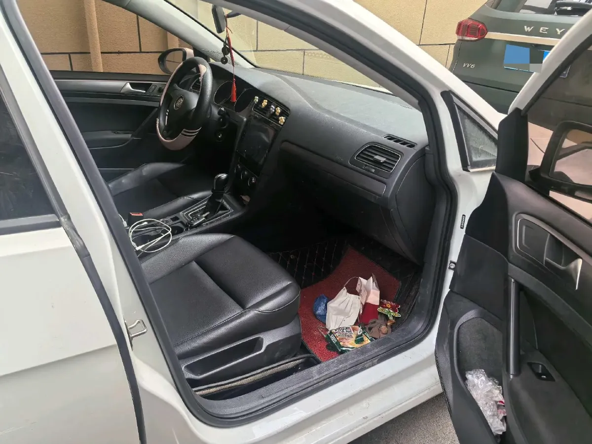 2016 Volkswagen Golf 1.6L 110HP L4 6AT,autocango,china used car exporter,china ev exporter,chinese used car exporter,chinese used ev exporter