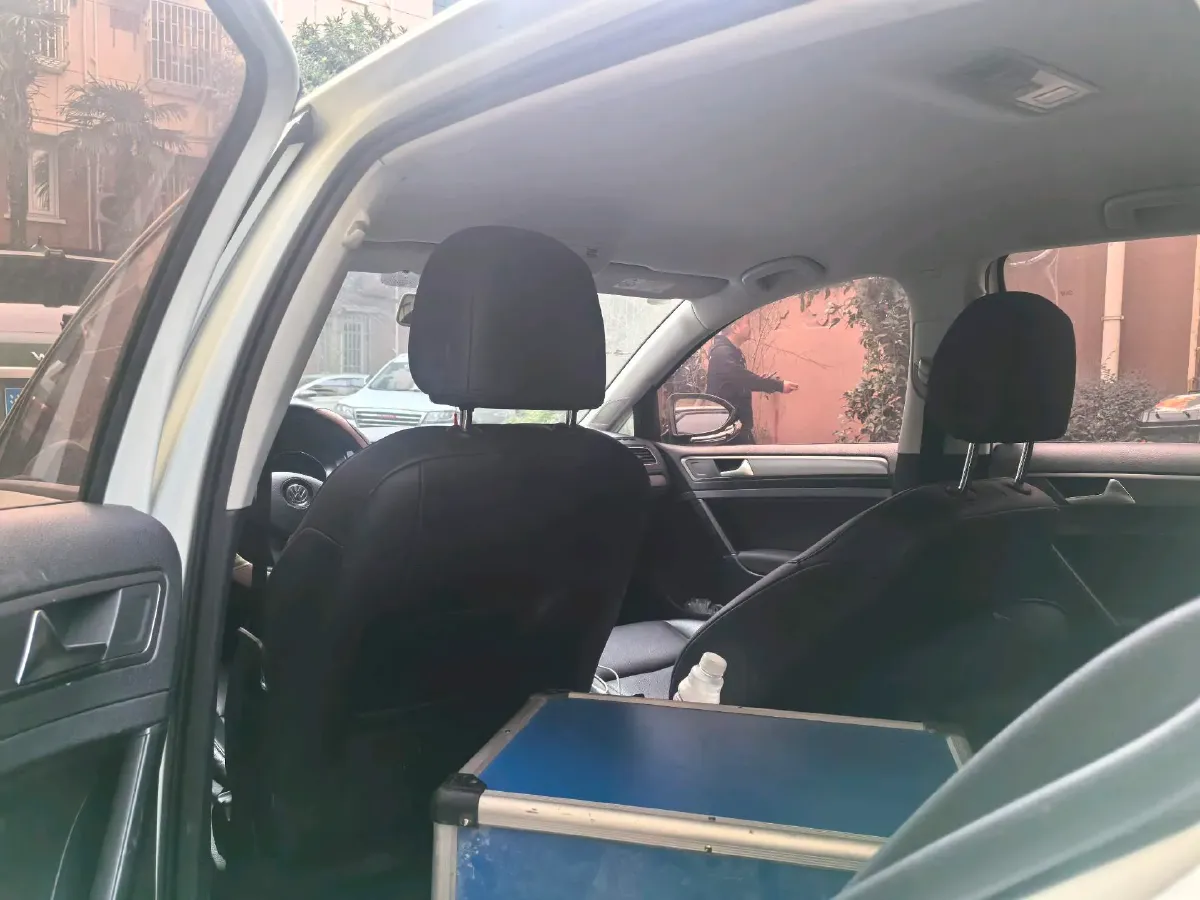 2016 Volkswagen Golf 1.6L 110HP L4 6AT,autocango,china used car exporter,china ev exporter,chinese used car exporter,chinese used ev exporter