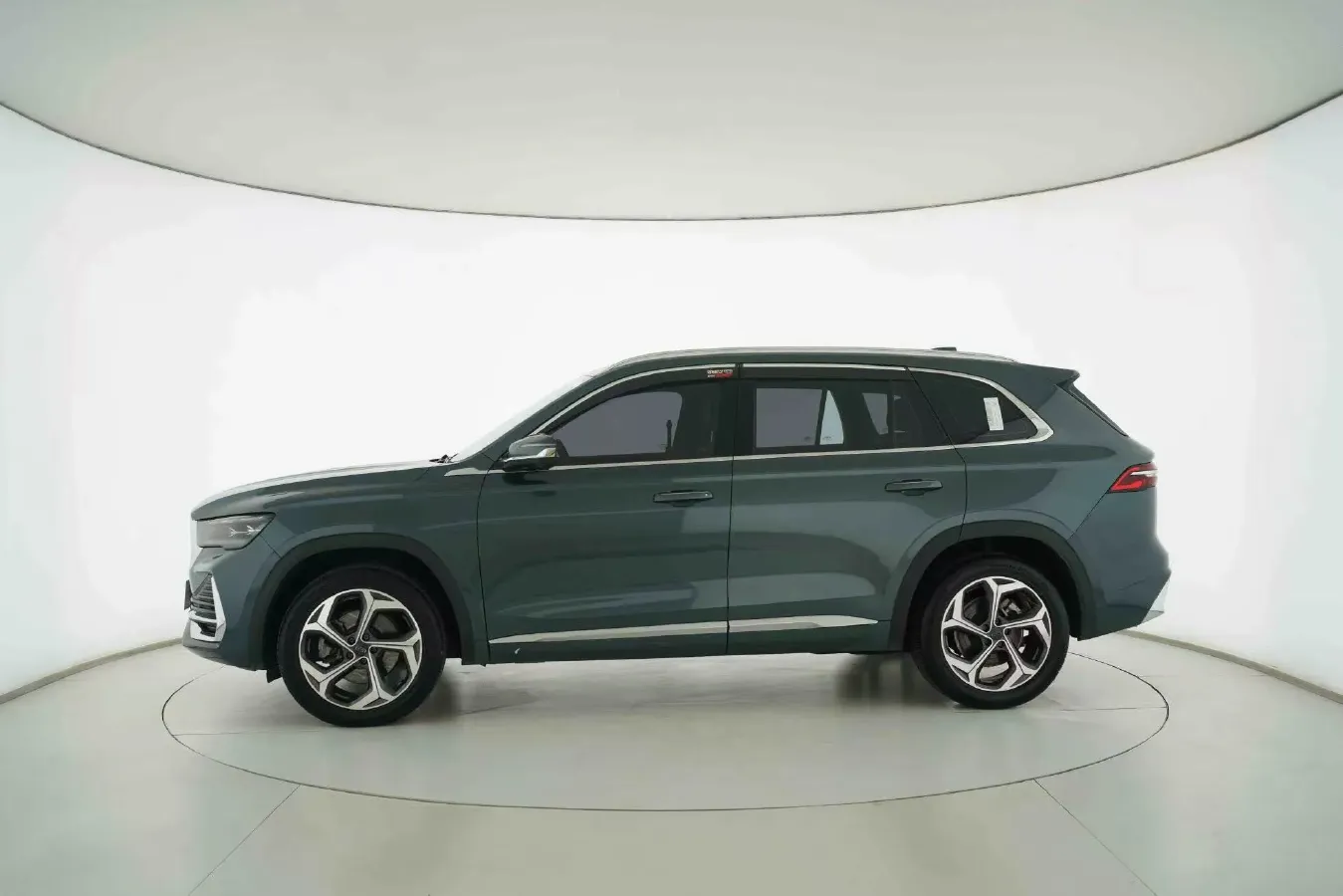 2021 Geely Monjaro 2.0T 218HP L4 7DCT,autocango,china used car exporter,china ev exporter,chinese used car exporter,chinese used ev exporter