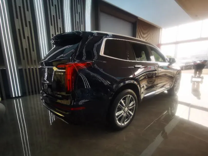 2022 Cadillac XT6 2.0T 237HP L4 9AT,autocango,china used car exporter,china ev exporter,chinese used car exporter,chinese used ev exporter