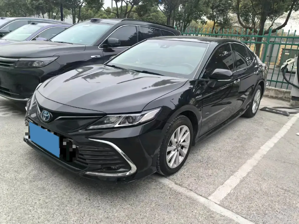 2023 Toyota Camry 2.5L 178HP L4 E-CVT Hybrid