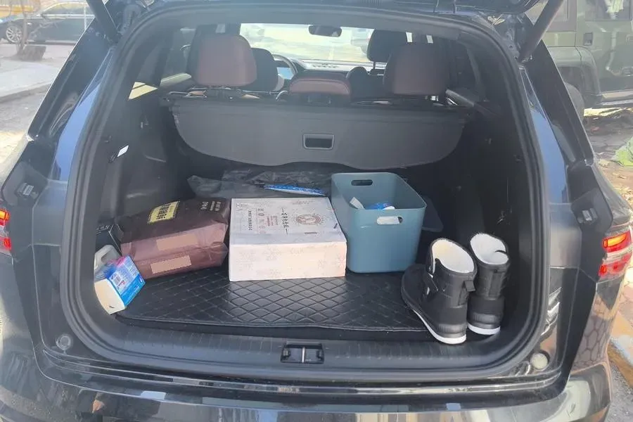 2021 Geely Monjaro 2.0T 218HP L4 7DCT,autocango,china used car exporter,china ev exporter,chinese used car exporter,chinese used ev exporter