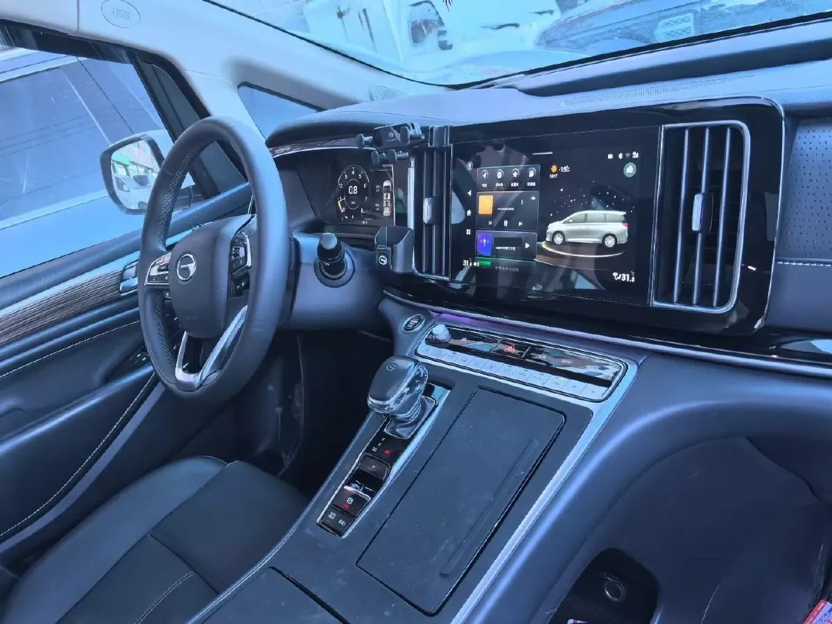 2021 GAC Trumpchi M8 2.0T 252HP L4 8AT,autocango,china used car exporter,china ev exporter,chinese used car exporter,chinese used ev exporter