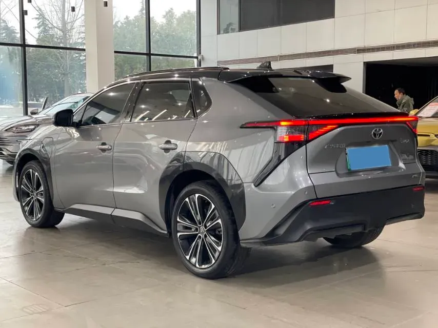 2022 Toyota bZ4X BEV 66.7KWH,autocango,china used car exporter,china ev exporter,chinese used car exporter,chinese used ev exporter