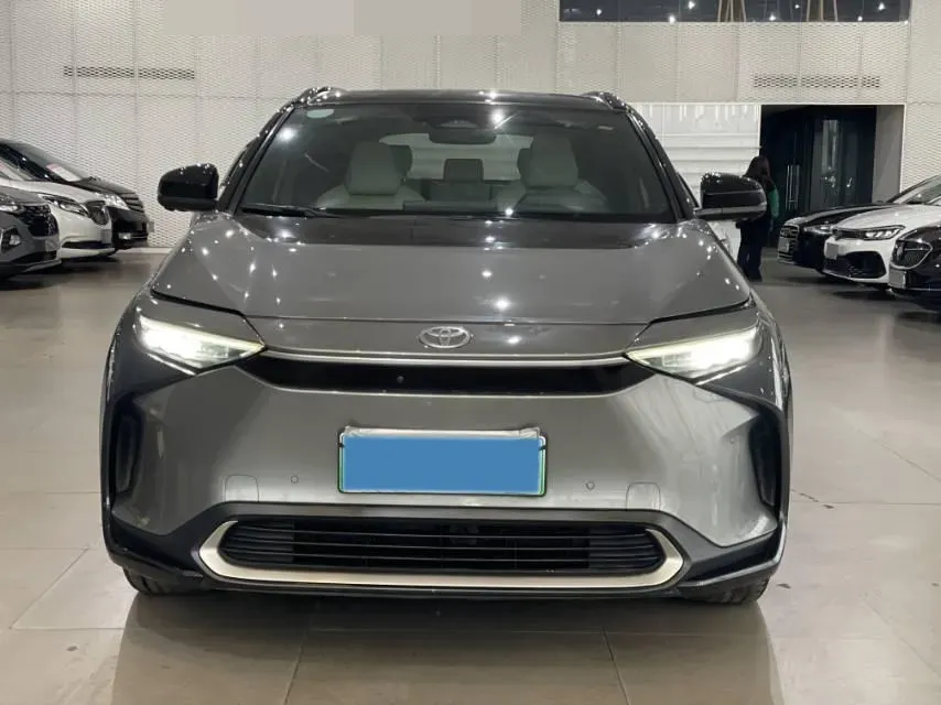 2022 Toyota bZ4X BEV 66.7KWH,autocango,china used car exporter,china ev exporter,chinese used car exporter,chinese used ev exporter