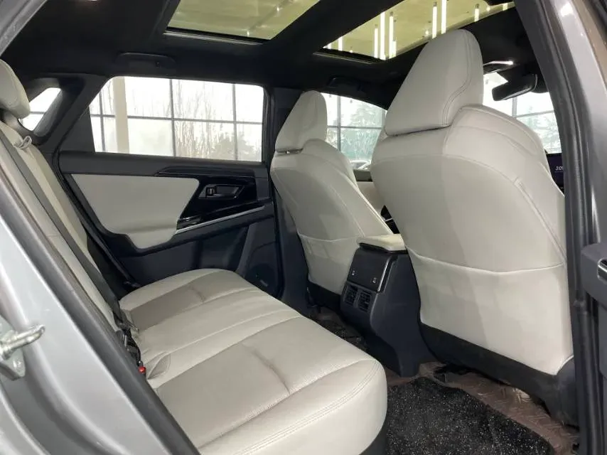 2022 Toyota bZ4X BEV 66.7KWH,autocango,china used car exporter,china ev exporter,chinese used car exporter,chinese used ev exporter