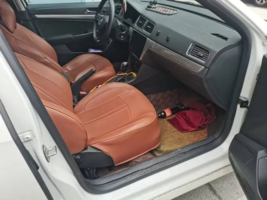 2017 Volkswagen Lavida 1.6L 110HP L4 6AT,autocango,china used car exporter,china ev exporter,chinese used car exporter,chinese used ev exporter